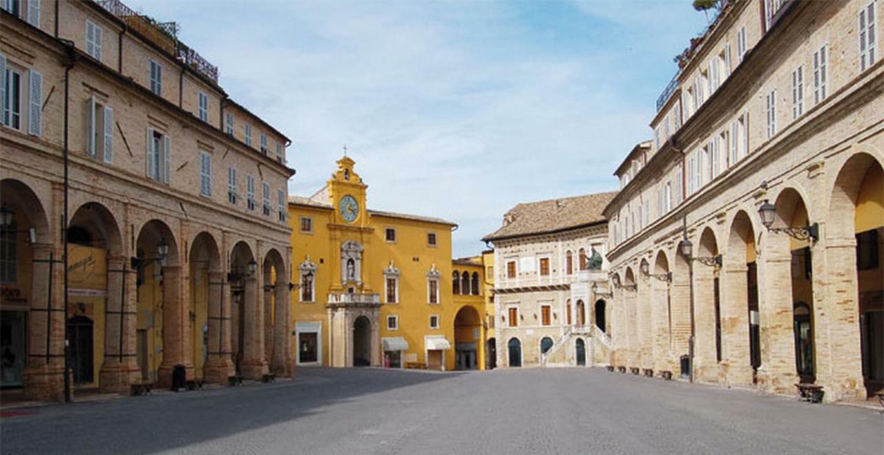 Appartamento A Palazzo Vinci Fermo Dış mekan fotoğraf